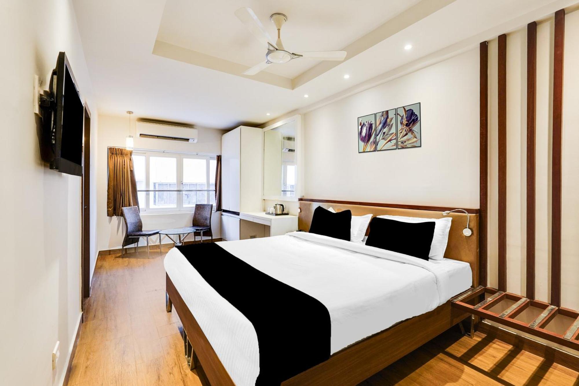 Super Townhouse Oak Kodambakkam Formerly Cine City Chennai Bagian luar foto