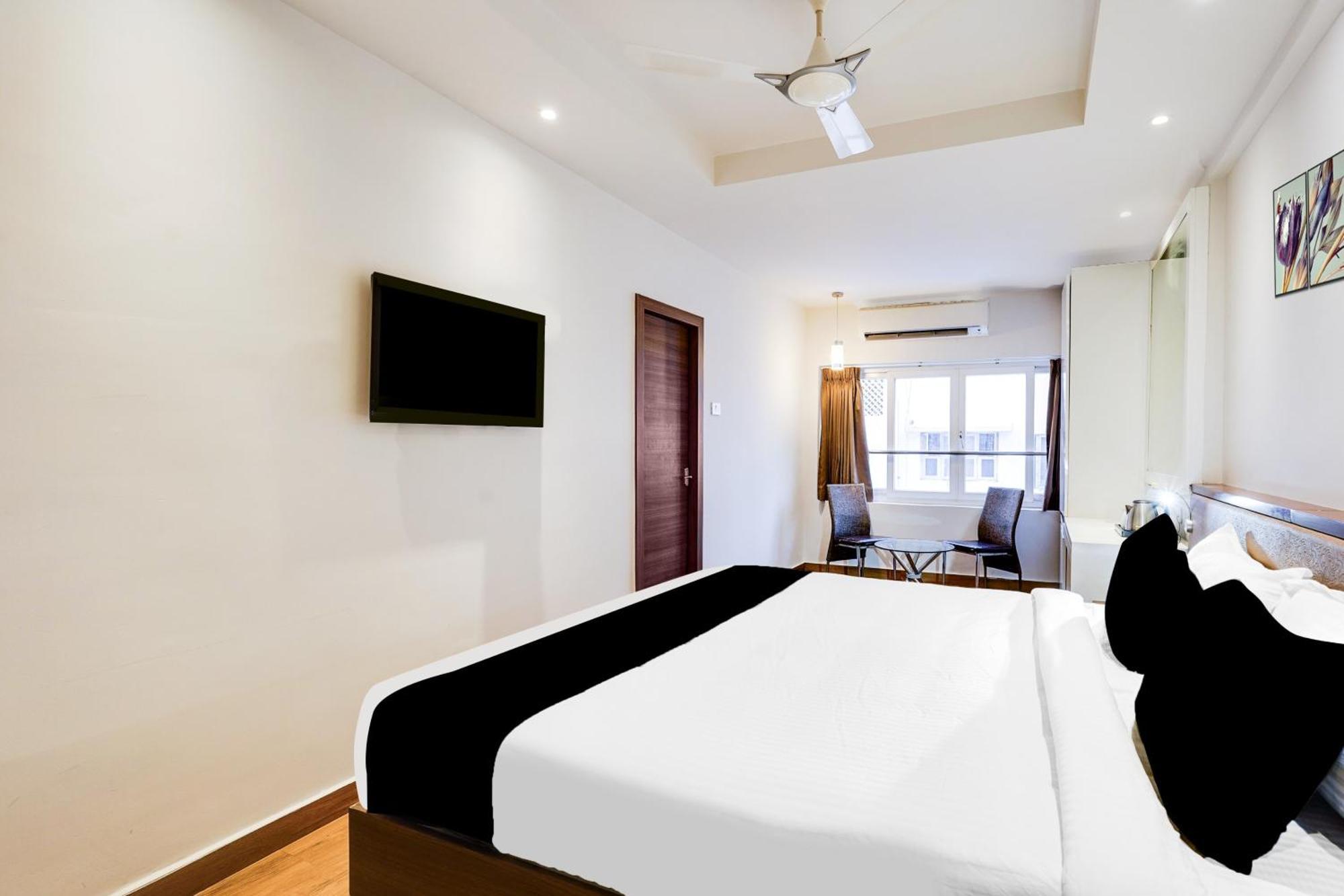 Super Townhouse Oak Kodambakkam Formerly Cine City Chennai Bagian luar foto